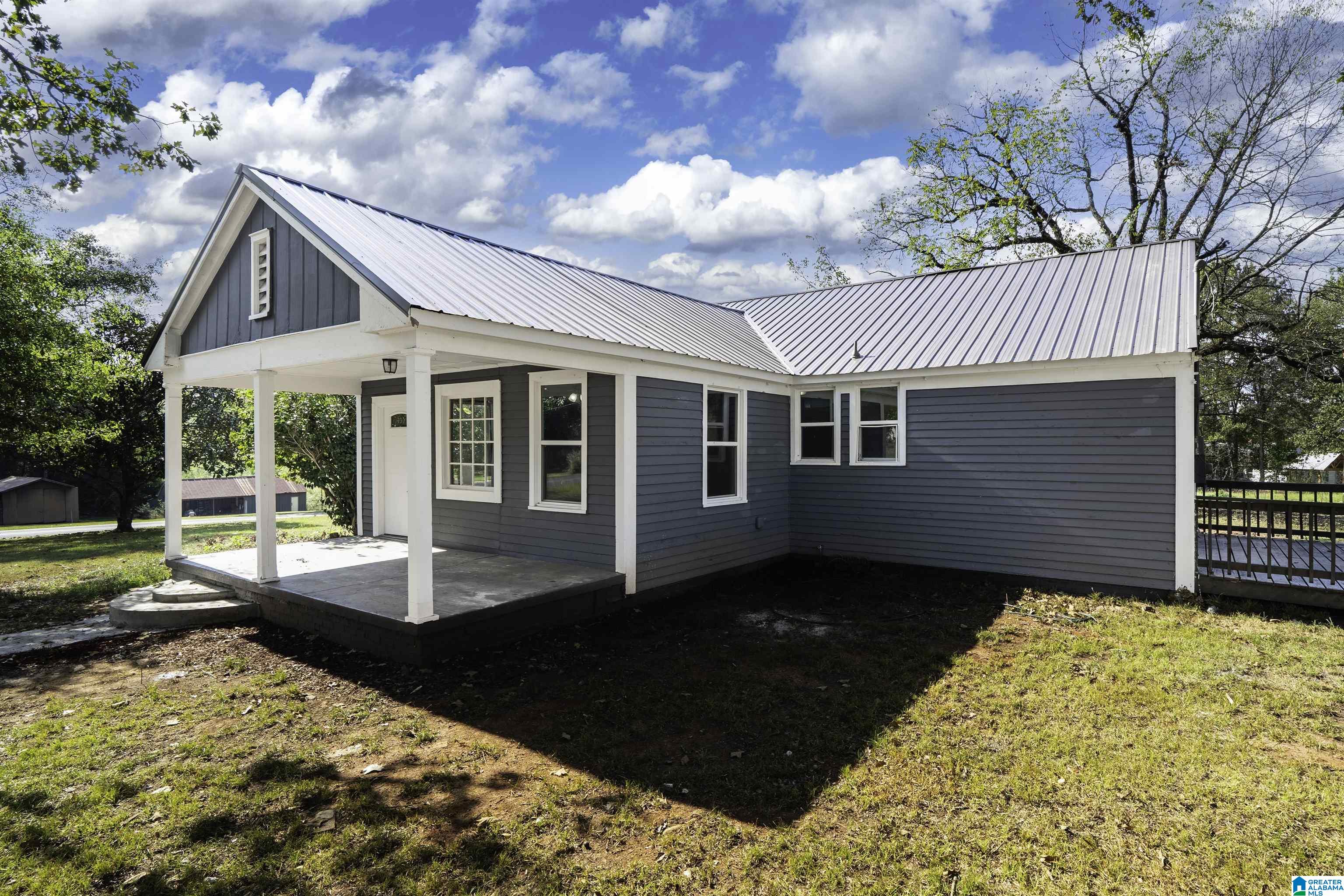 5027 Roselyn Road Bessemer, AL 35022 - Photo 2 of 26