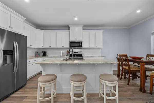 $339,900 | 111 Kenswick Drive, Henderson, TX 75654