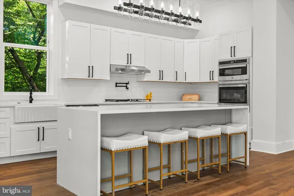 $1,749,999 | 811 Sligo Creek Parkway, Takoma Park, MD 20912