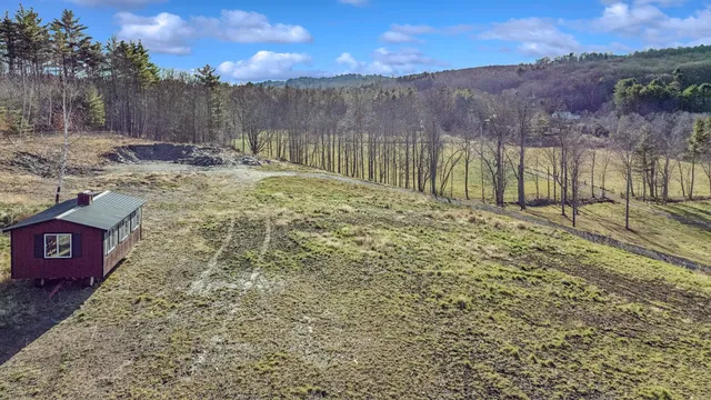 $675,000 | 8 Grout Road, Hartland, VT 05048