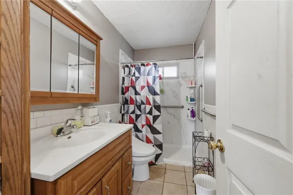 $220,000 | 405 West College Street, Odessa, MO 64076