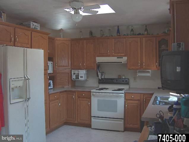 996 Pine Grove Road, Unit 2 Hanover, PA 17331 - Photo 5 of 9