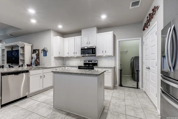 $349,500 | 119 Foxhound Path, San Antonio, TX 78253