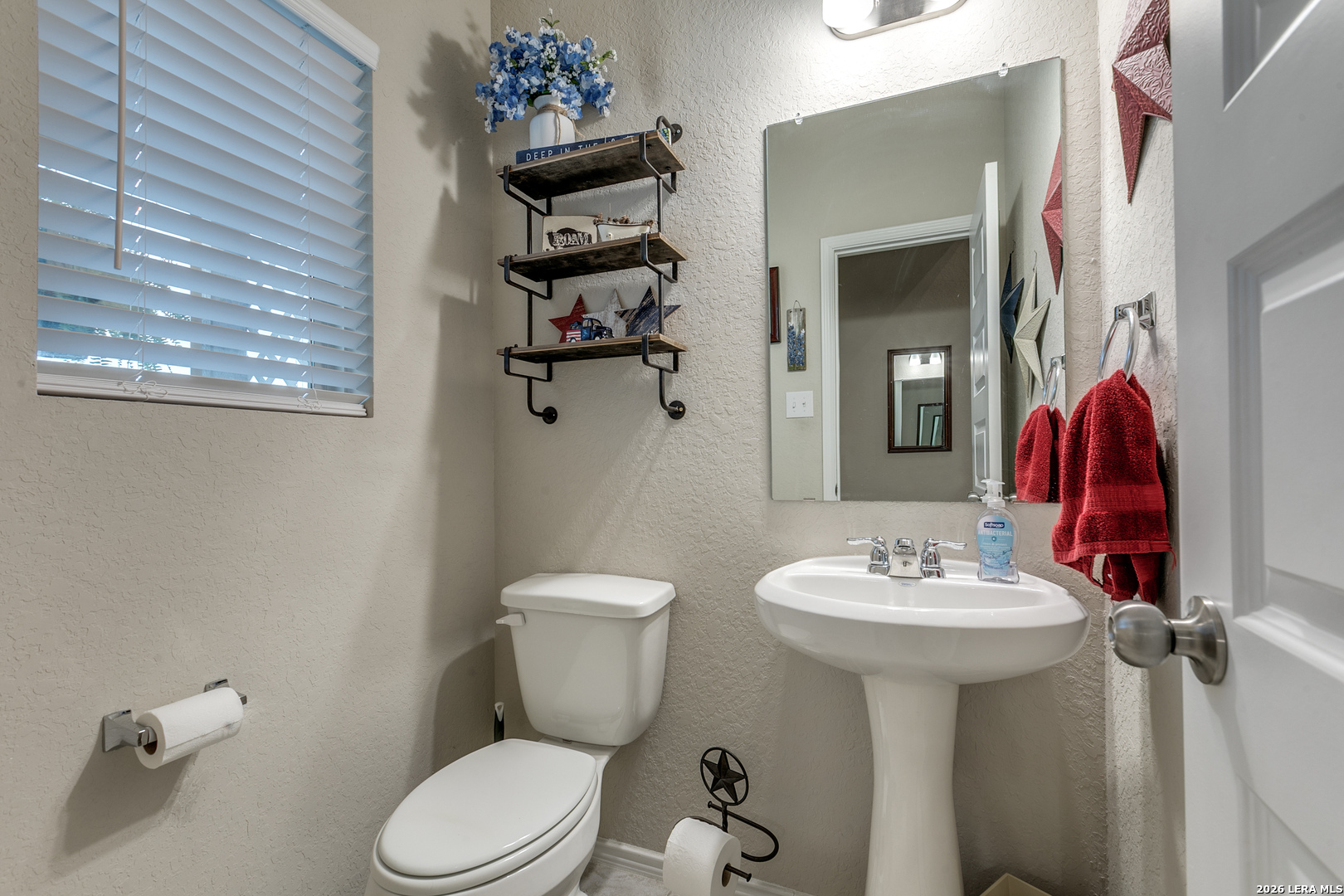 119 Foxhound Path San Antonio, TX 78253 - Photo 9 of 24