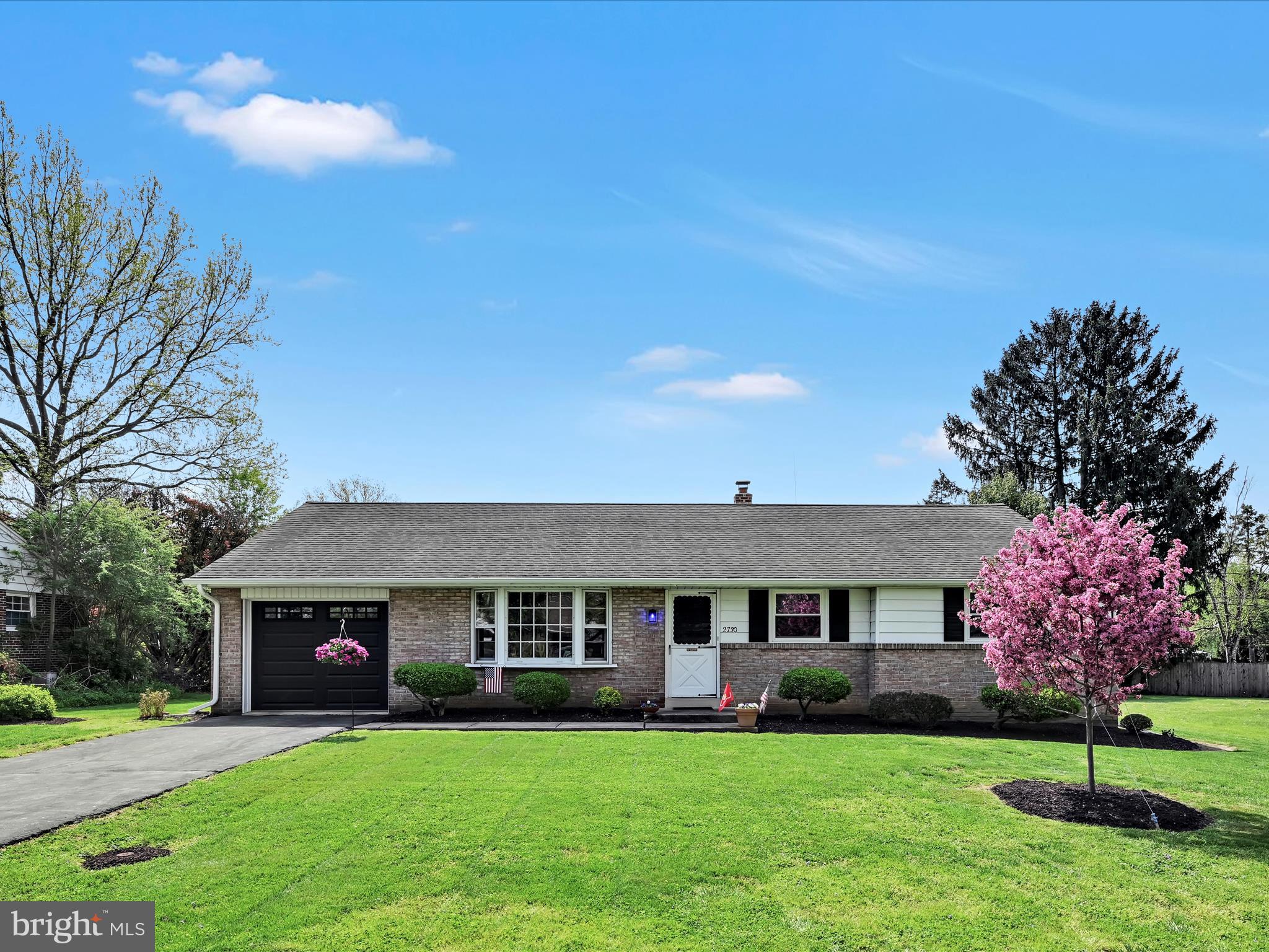 2730 Kimberly Road Lancaster, PA 17603 - Photo 1 of 29 Front