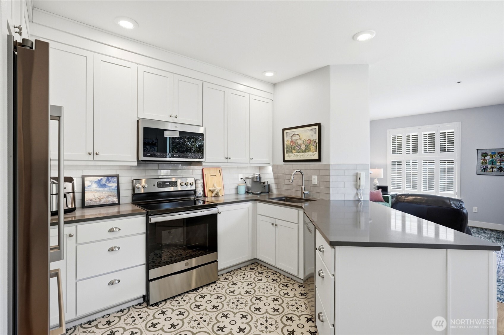 3501 Colby Avenue, Unit 313 Everett, WA 98201 - Photo 4 of 29
