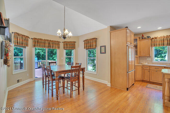 53 Stillhouse Road Millstone Township, NJ 08535 - Photo 22 of 55 Eat-in Kitchen