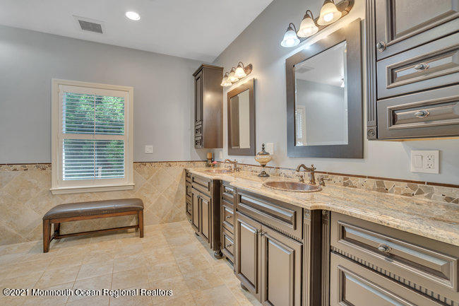 53 Stillhouse Road Millstone Township, NJ 08535 - Photo 25 of 55 Master Bathroom
