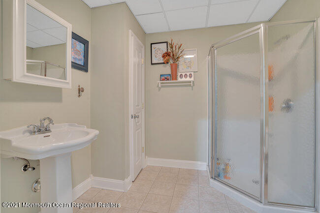53 Stillhouse Road Millstone Township, NJ 08535 - Photo 40 of 55 Basement Full Bath