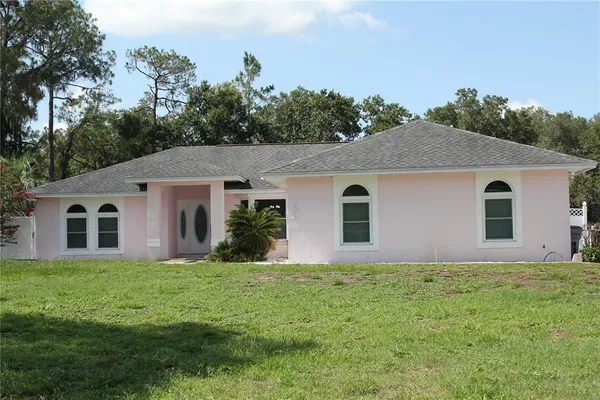 $364,500 | 122 Quailwood Drive, Winter Haven, FL 33880