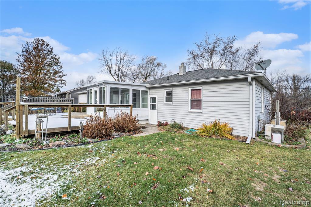 1140 Grange Hall Road Fenton, MI 48430 - Photo 22 of 28