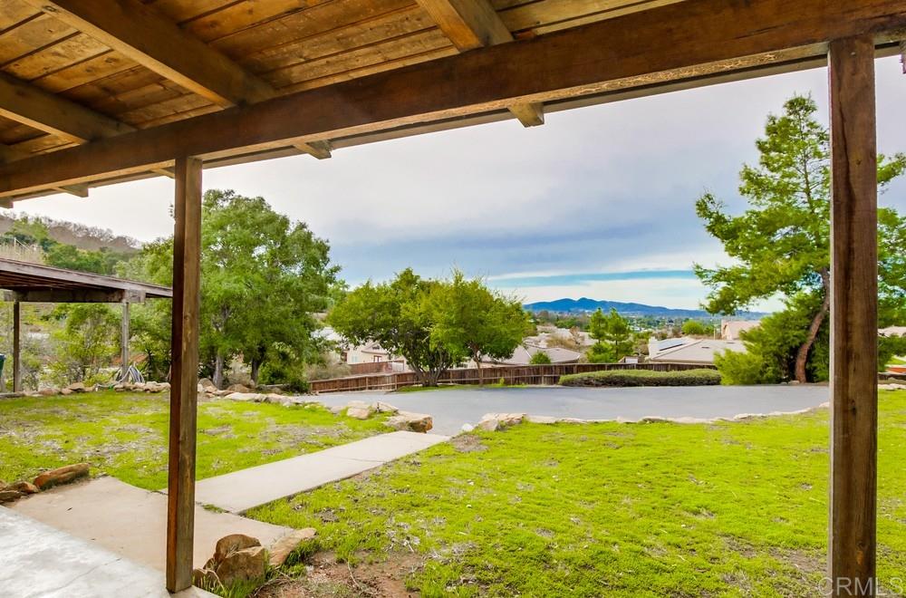 3122 Reed Road Escondido, CA 92027 - Photo 4 of 25