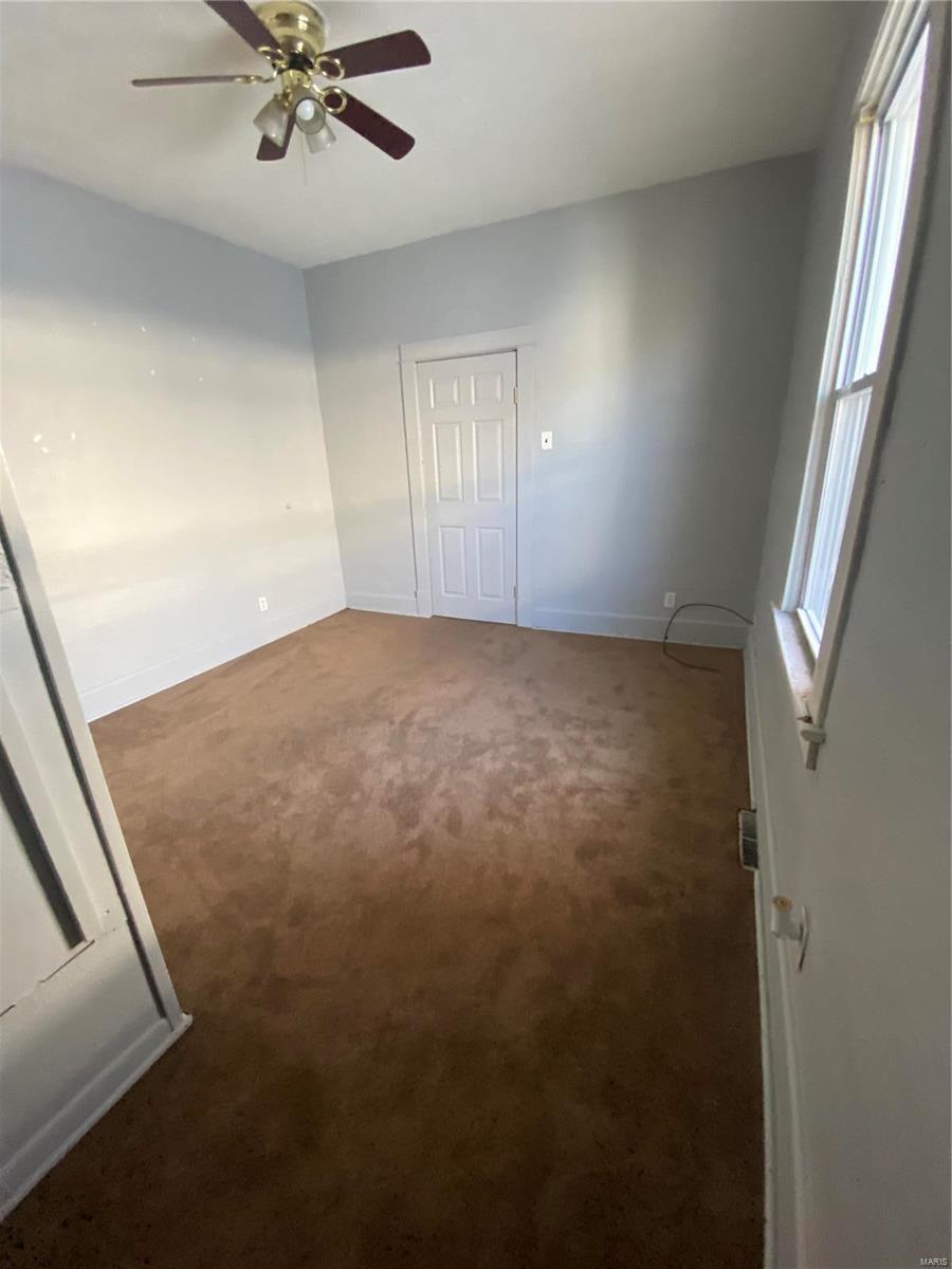 1835 Rhodes Street Madison, IL 62060 - Photo 23 of 32