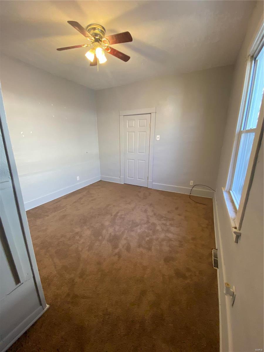 1835 Rhodes Street Madison, IL 62060 - Photo 24 of 32