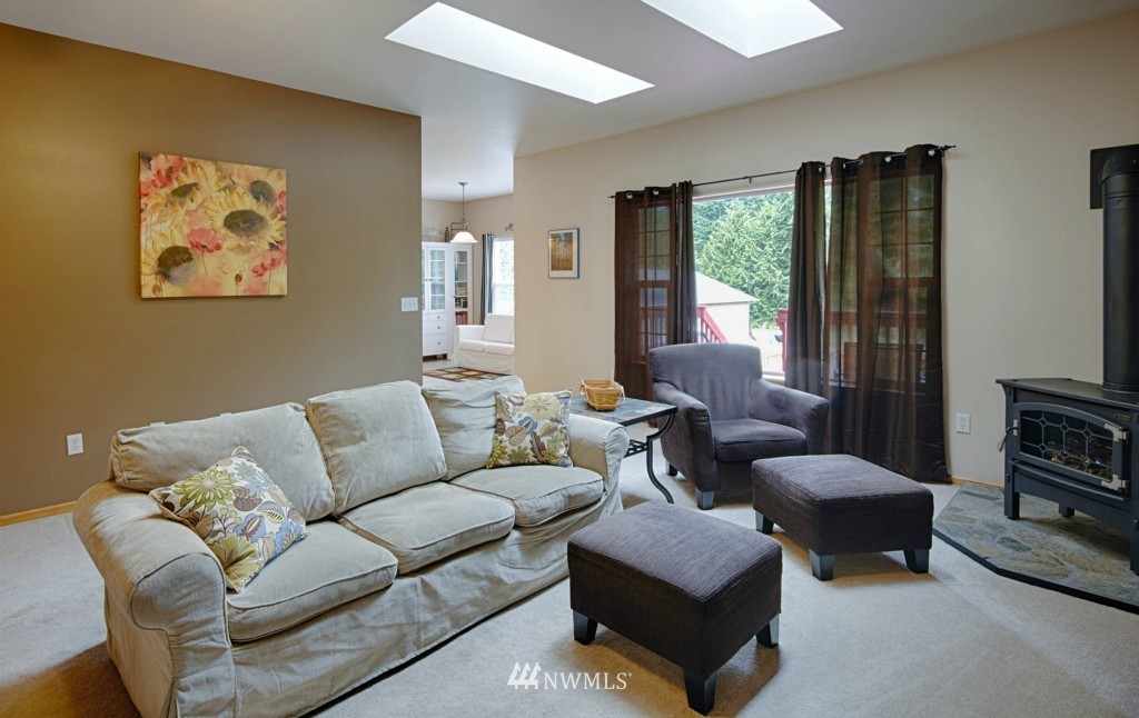 8901 Southeast View Park Road Port Orchard, WA 98367 - Photo 13 of 25 Gallery Image 13