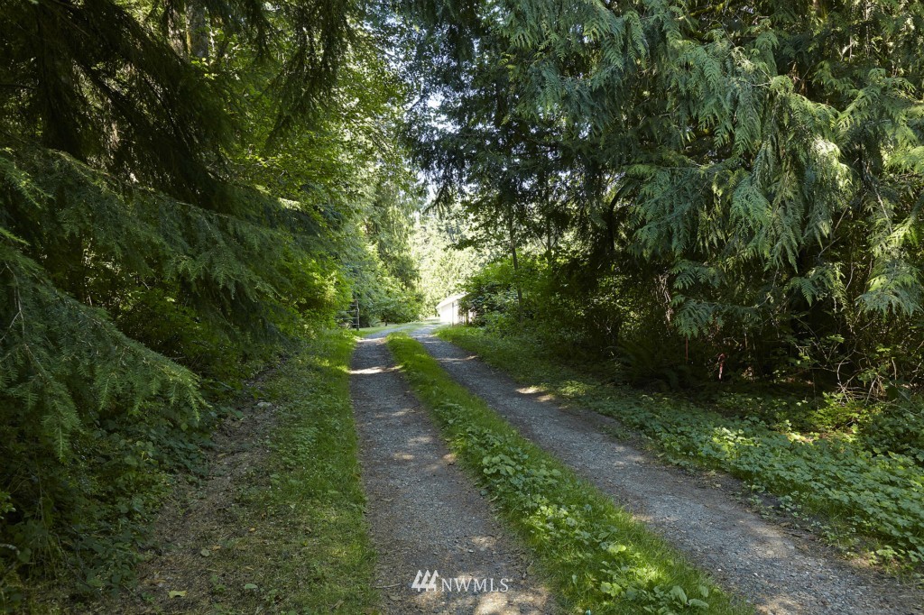 8901 Southeast View Park Road Port Orchard, WA 98367 - Photo 20 of 25 Gallery Image 20
