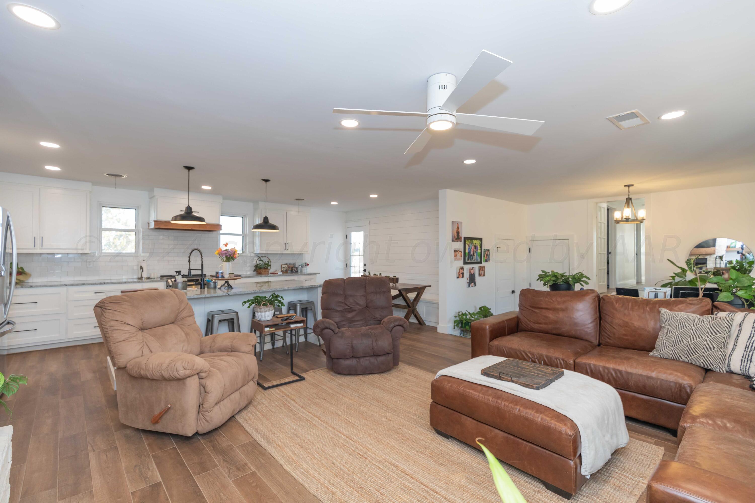 8850 West Rockwell Road Amarillo, TX 79119 - Photo 21 of 75 LIVING ROOM VIEW 4