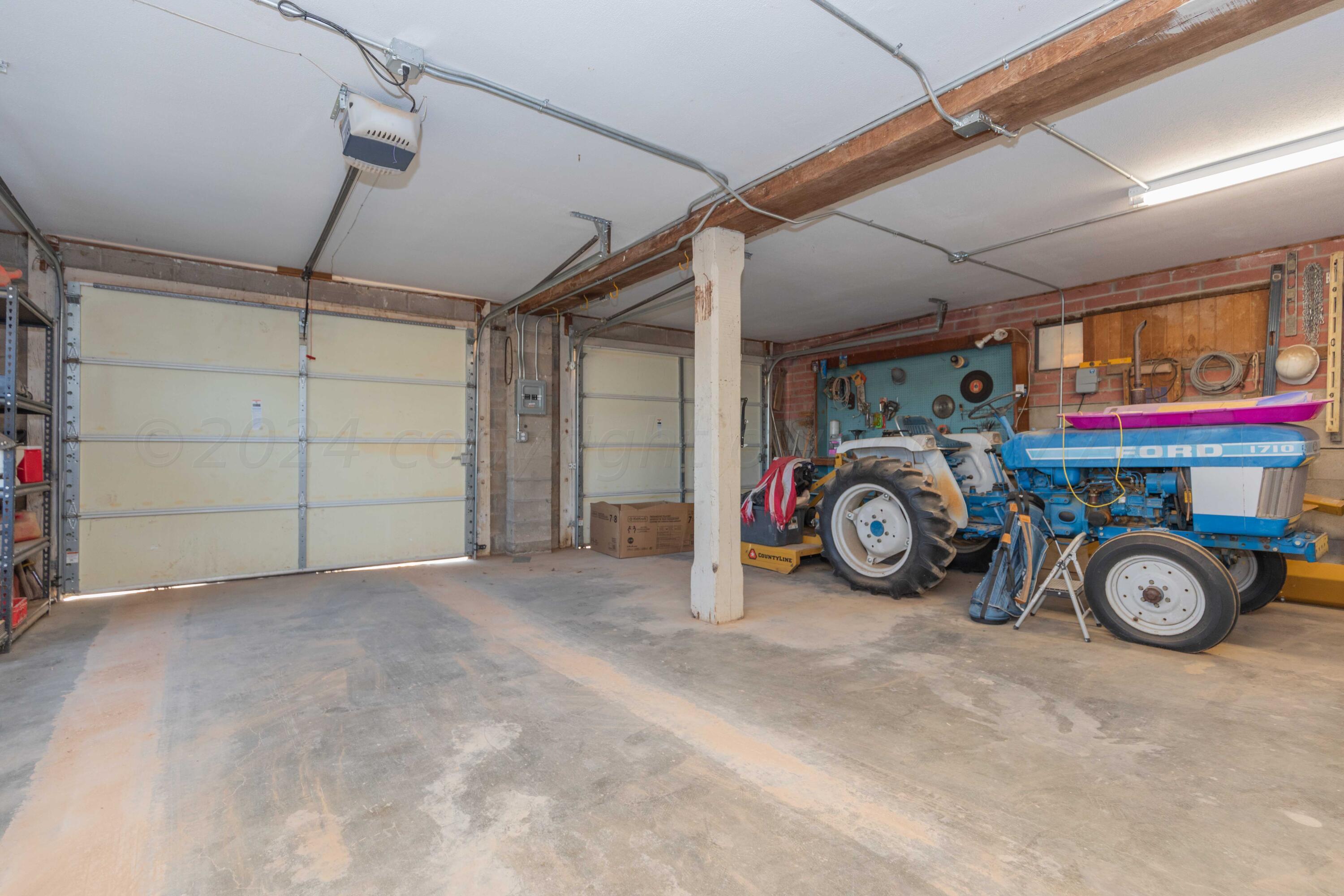 8850 West Rockwell Road Amarillo, TX 79119 - Photo 60 of 75 GARAGE VIEW 2