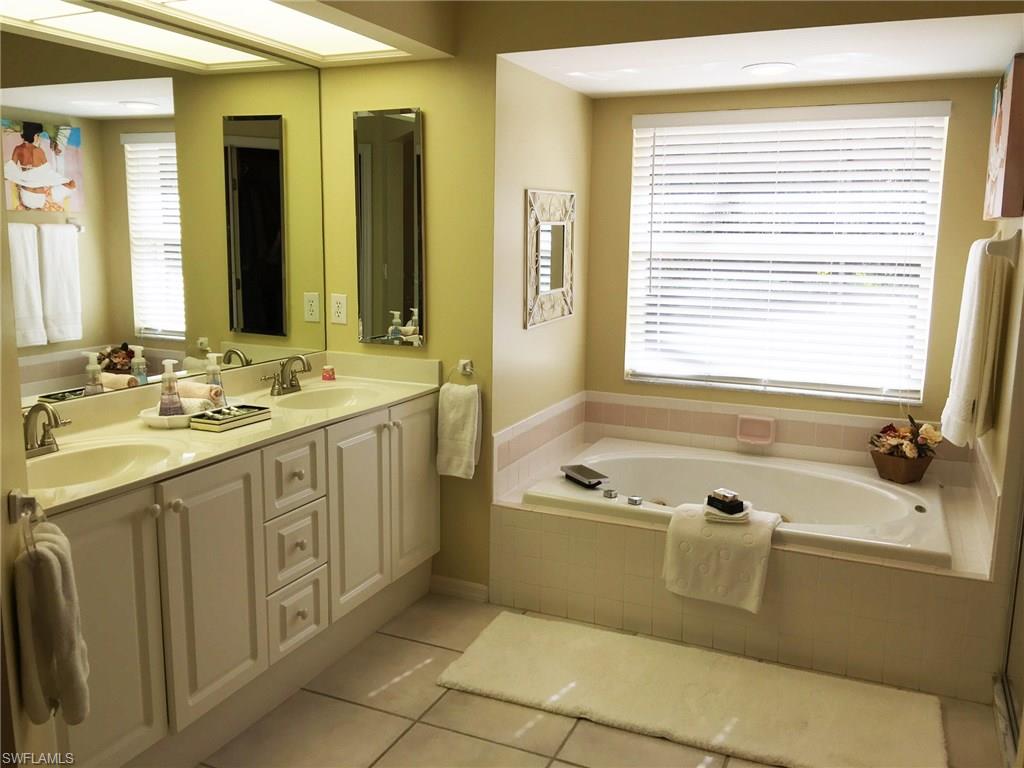 428 Crestwood Road Naples, FL 34113 - Photo 8 of 25 Gallery Image 8