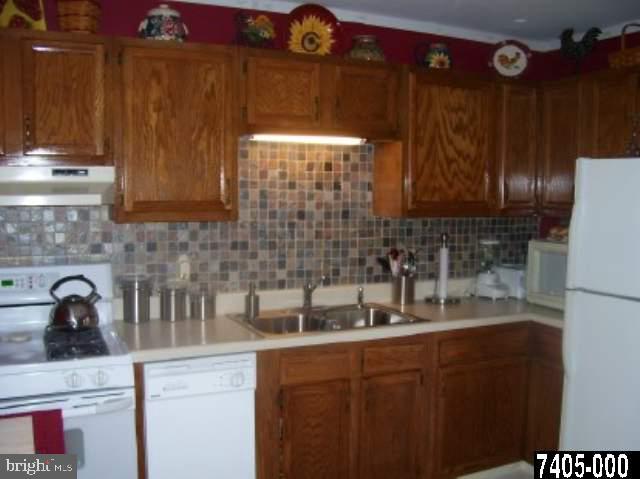 178 Center Street Hanover, PA 17331 - Photo 3 of 9 Gallery Image 3
