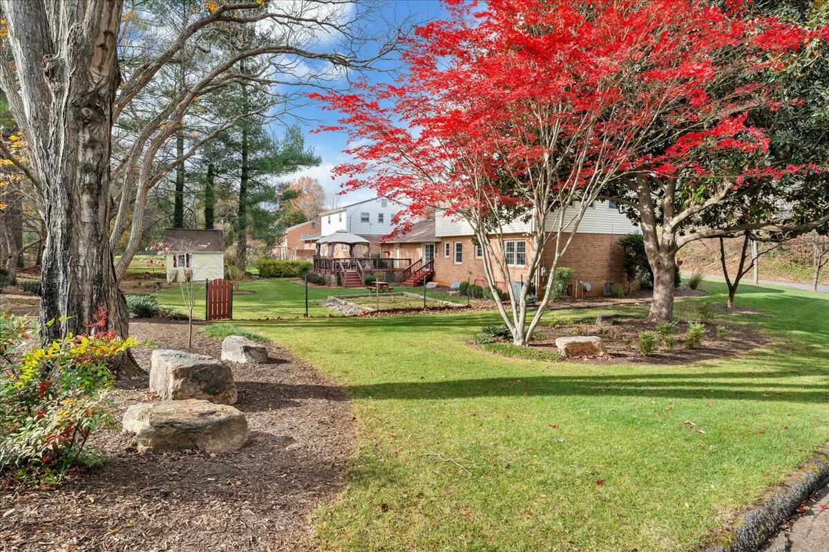 3406 Grandin Road Southwest Roanoke, VA 24018 - Photo 54 of 58 tempImage0FVKun