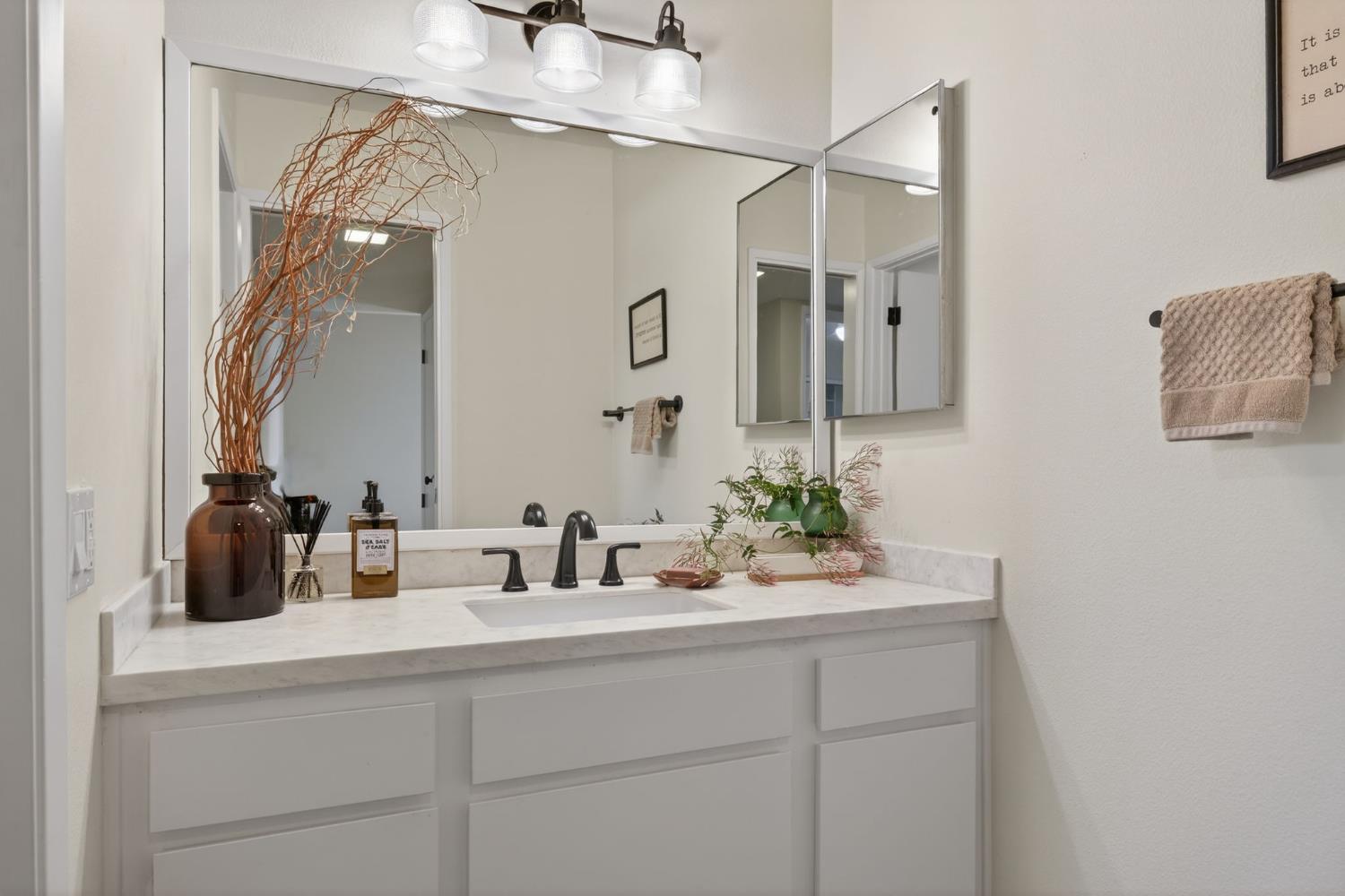 203 North Carrillo Road, Unit B Ojai, CA 93023 - Photo 40 of 50