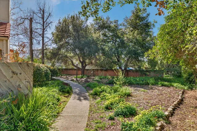$759,000 | 203 North Carrillo Road, Unit B, Ojai, CA 93023