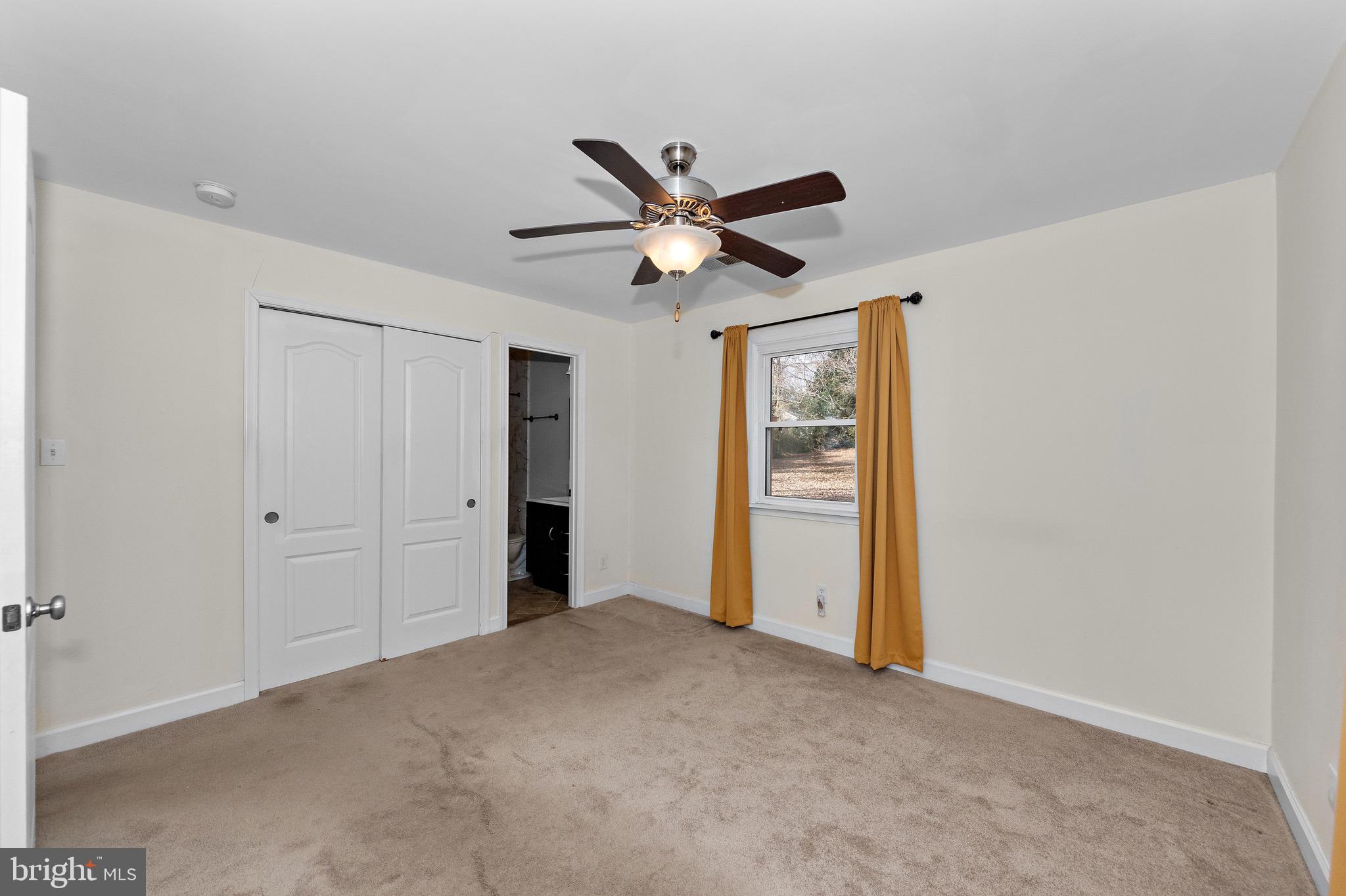 115 Valley View Avenue Edgewater, MD 21037 - Photo 23 of 56 a view of an empty room