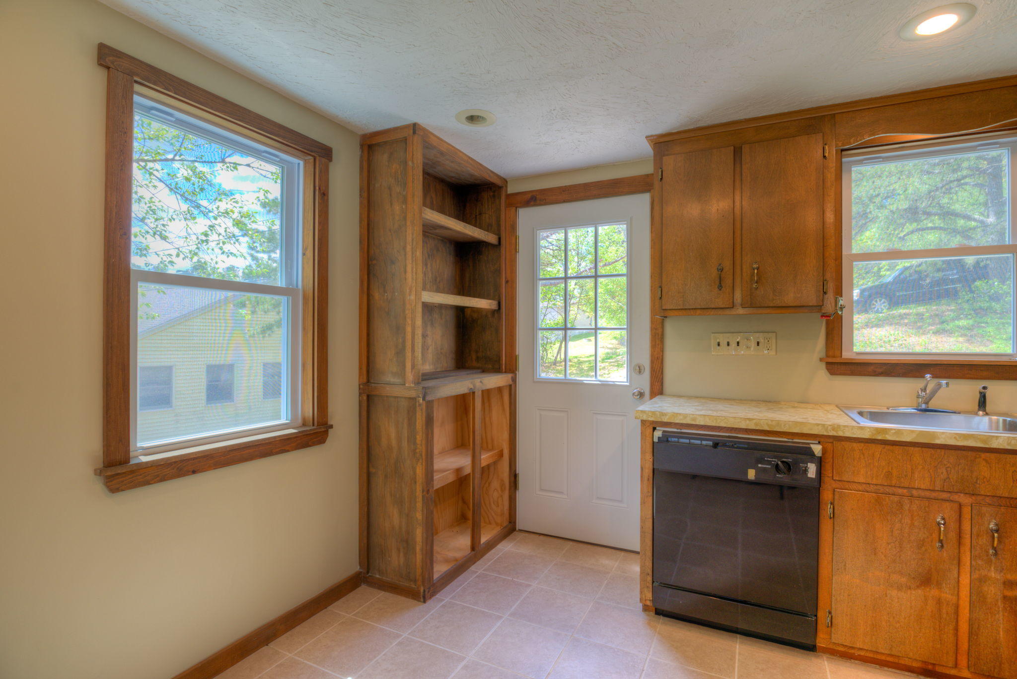 3-web-or-mls-Pic#-3