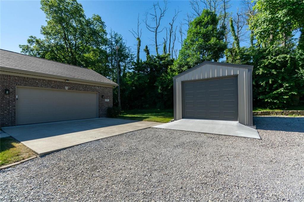 1151 Nelson Ridge Road Columbus, IN 47201 - Photo 5 of 43