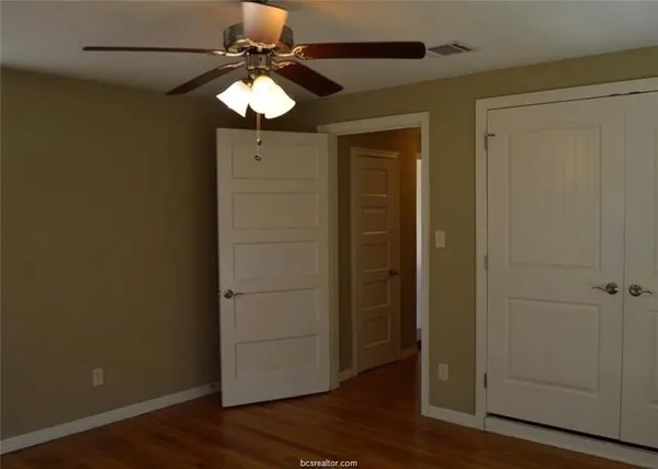 $2,850 | 4309 Old College Road, Bryan, TX 77801