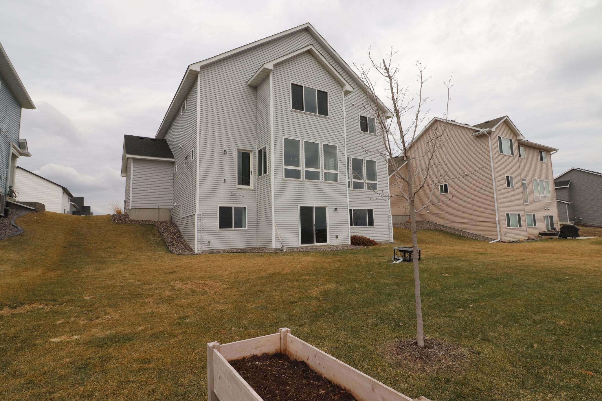 18362 Geyser Way Lakeville, MN 55044 - Photo 4 of 43