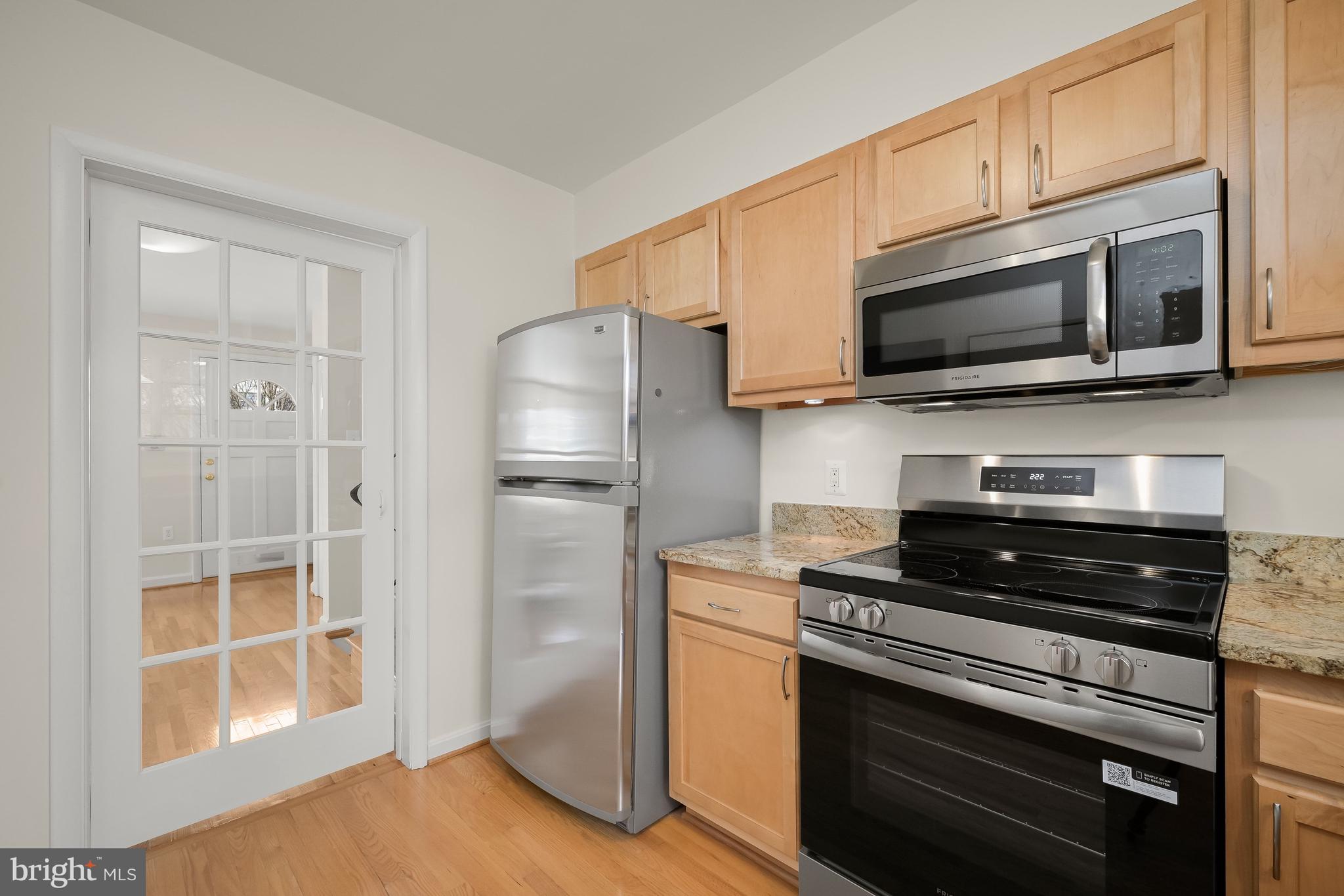 9809 Holmhurst Road Bethesda, MD 20817 - Photo 13 of 28 The Kitchen