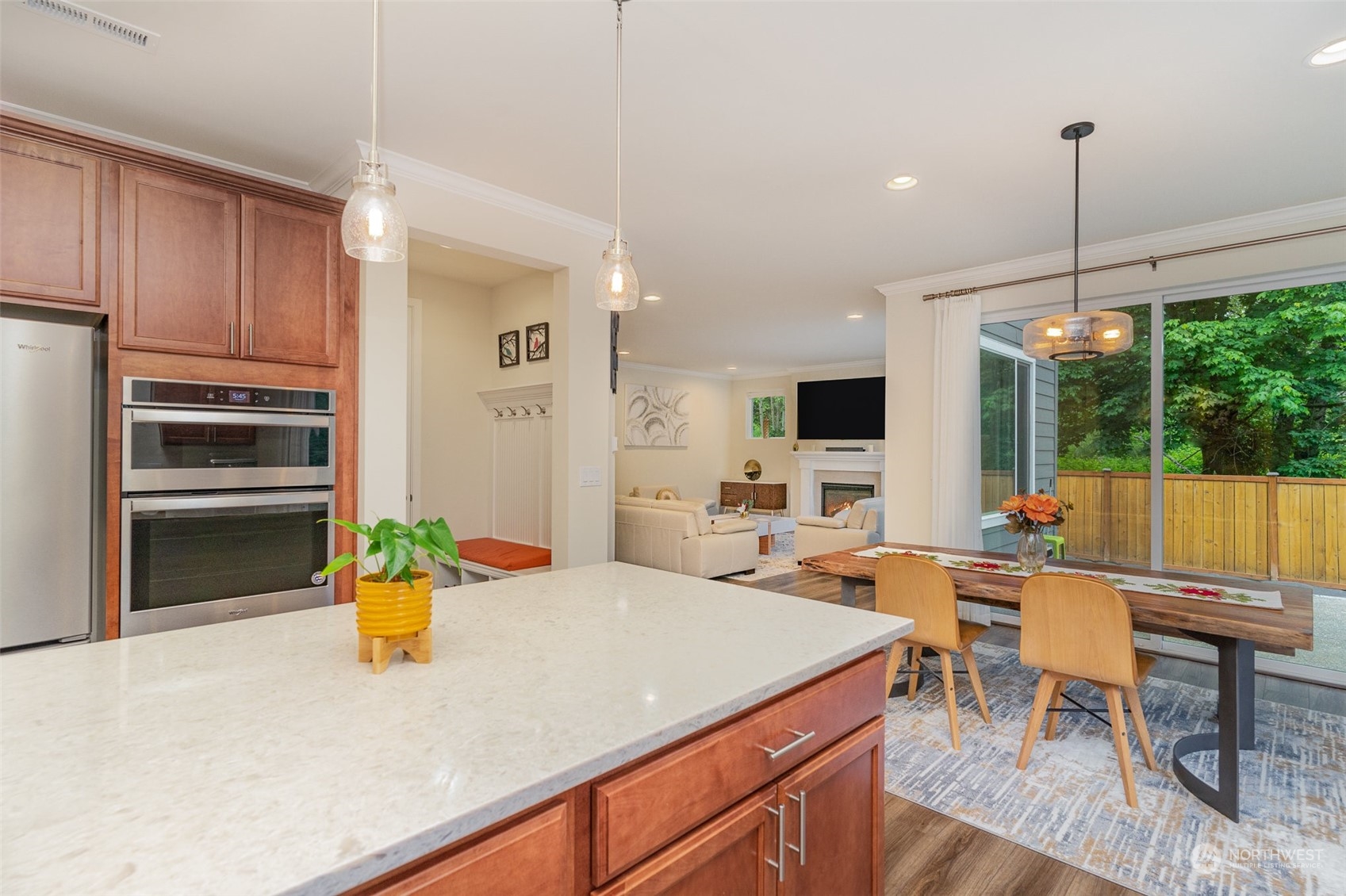 6219 Northeast 3rd Street Renton, WA 98059 - Photo 12 of 39 Gallery Image 12