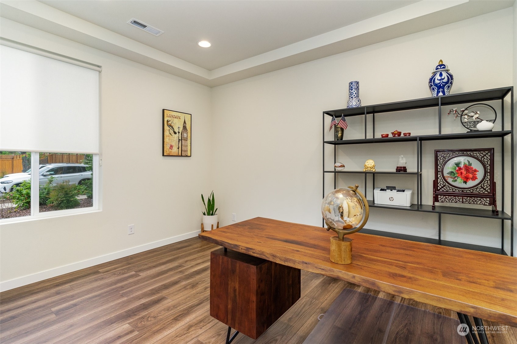 6219 Northeast 3rd Street Renton, WA 98059 - Photo 4 of 39 Gallery Image 4