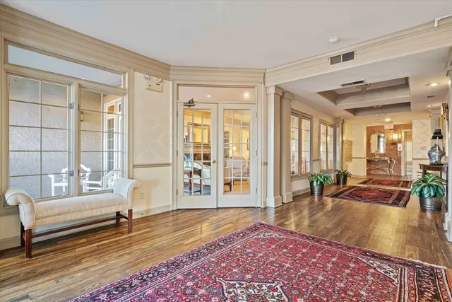 $324,900 | 405 South Perkins Road, Unit 430, Memphis, TN 38117