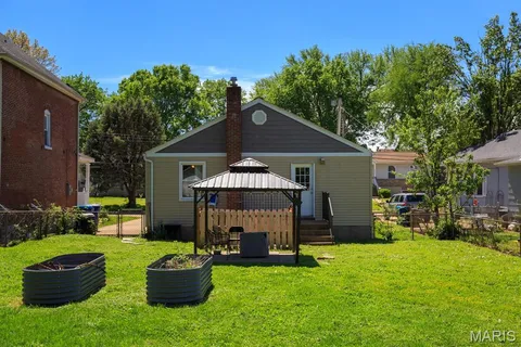 $249,900 | 7533 Woodland Avenue, St. Louis, MO 63143