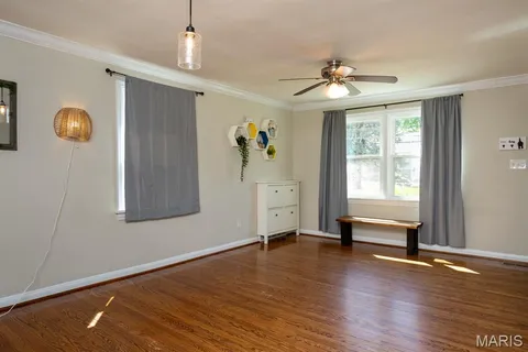 $249,900 | 7533 Woodland Avenue, St. Louis, MO 63143