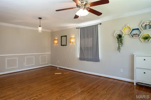 $249,900 | 7533 Woodland Avenue, St. Louis, MO 63143