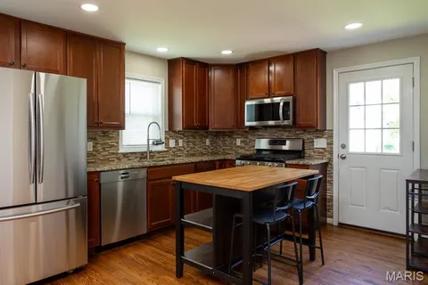 $249,900 | 7533 Woodland Avenue, St. Louis, MO 63143