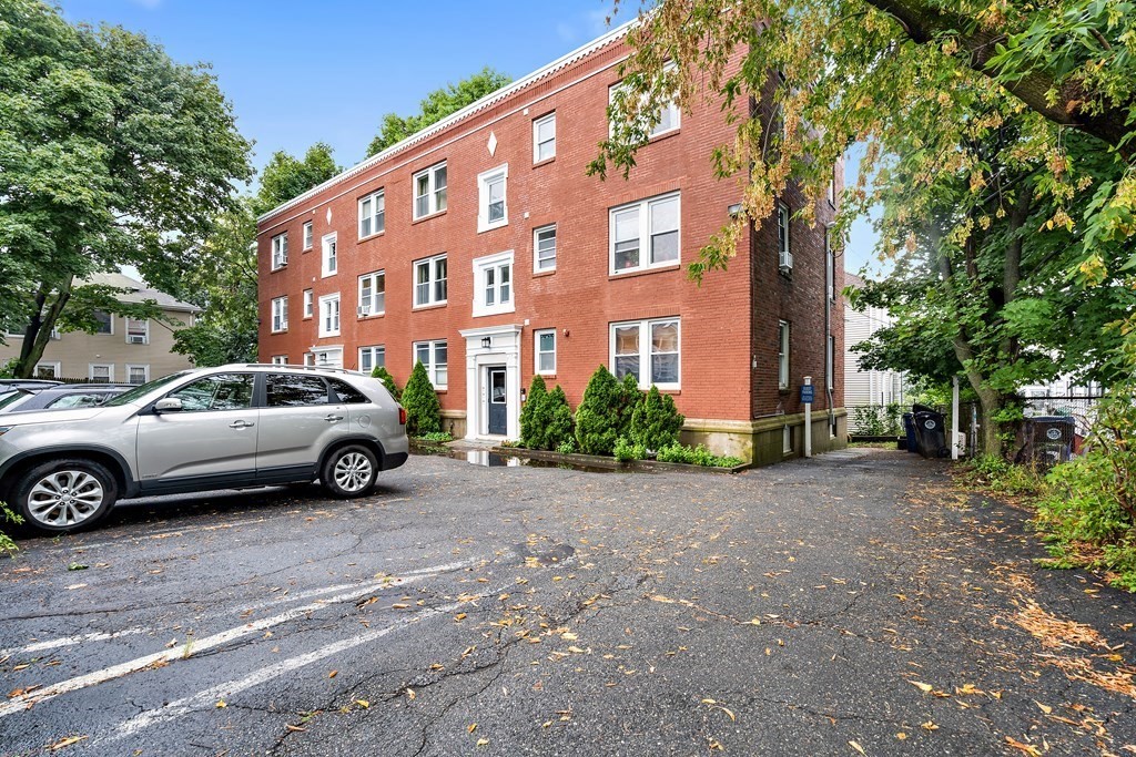 6 R Hazel Terrace, Unit 4 Salem, MA 01970 - Photo 1 of 15 Gallery Image 1