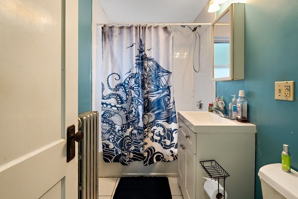 6 R Hazel Terrace, Unit 4 Salem, MA 01970 - Photo 8 of 15 Gallery Image 8