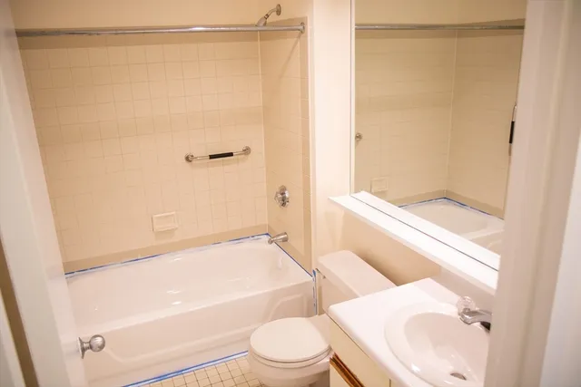 $299,000 | 750 Davol Street, Unit 219, Fall River, MA 02720