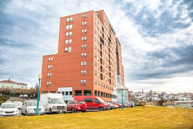$299,000 | 750 Davol Street, Unit 219, Fall River, MA 02720