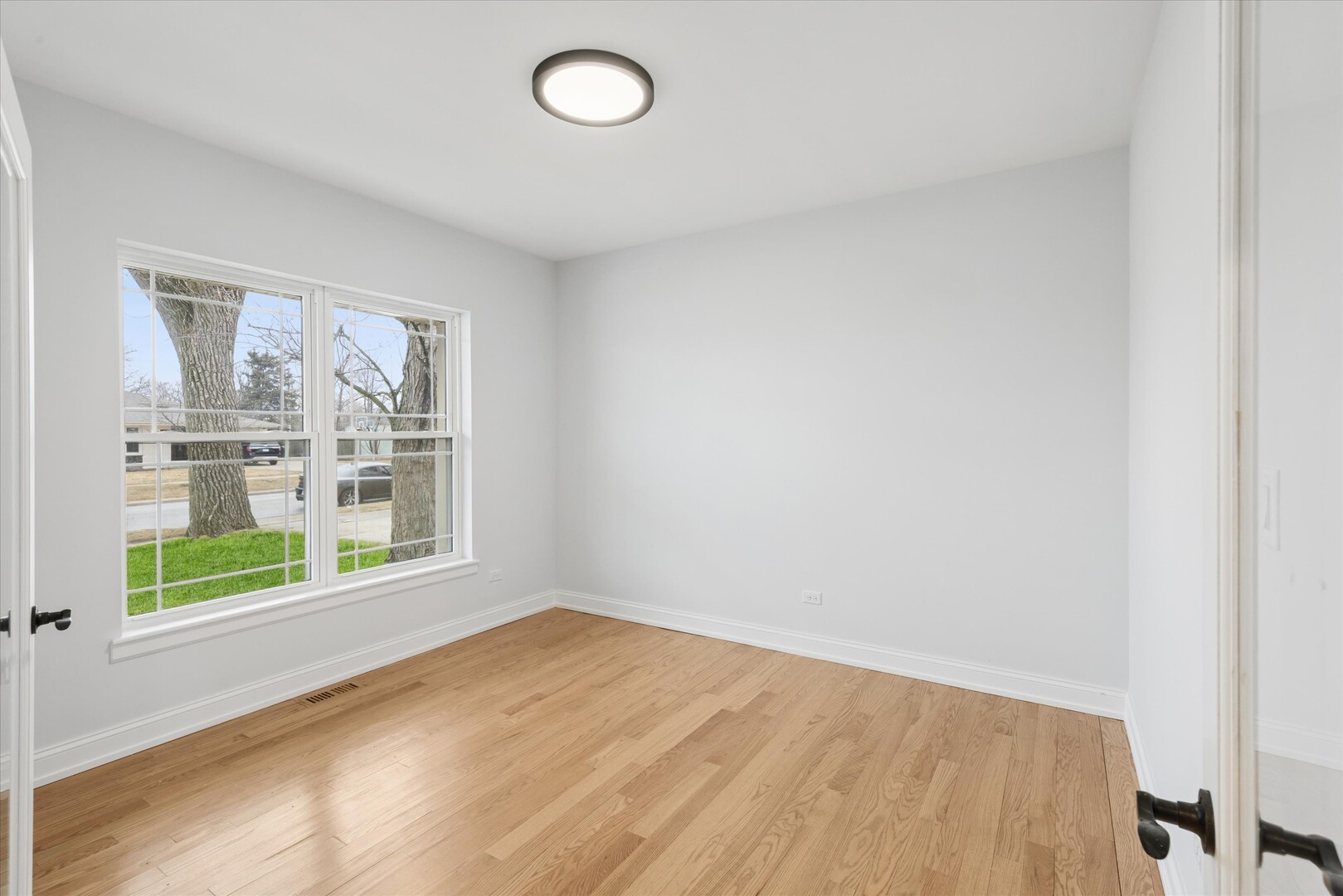 10832 Massasoit Avenue Chicago Ridge, IL 60415 - Photo 3 of 26