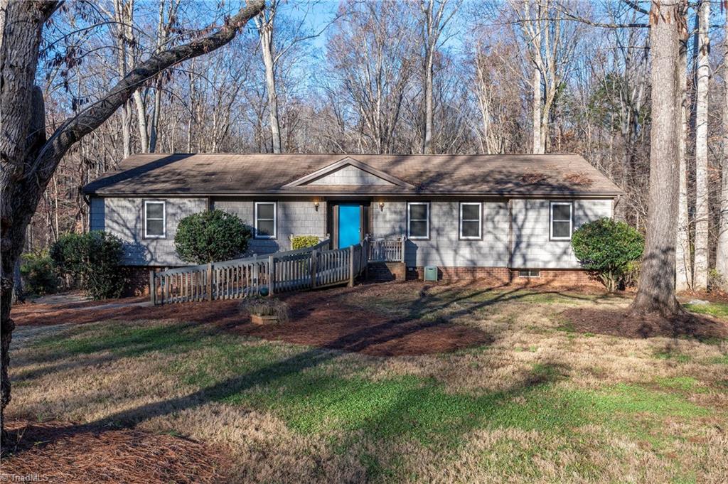 635 Barrocliff Road Clemmons, NC 27012 - Photo 1 of 39 Gallery Image 1