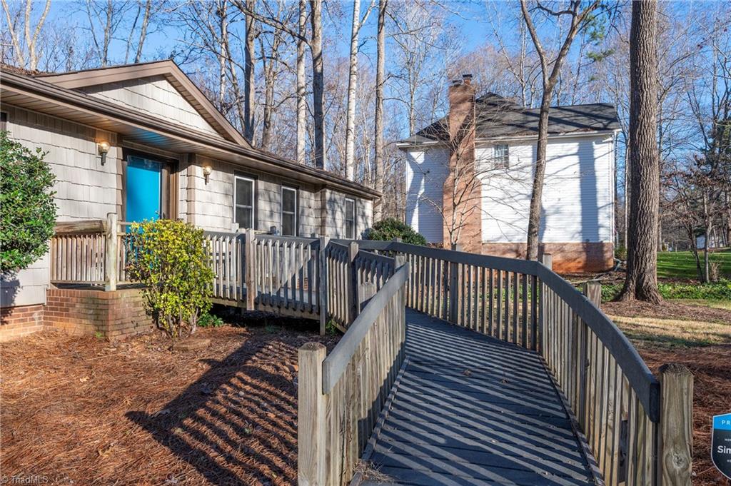 635 Barrocliff Road Clemmons, NC 27012 - Photo 2 of 39 Gallery Image 2