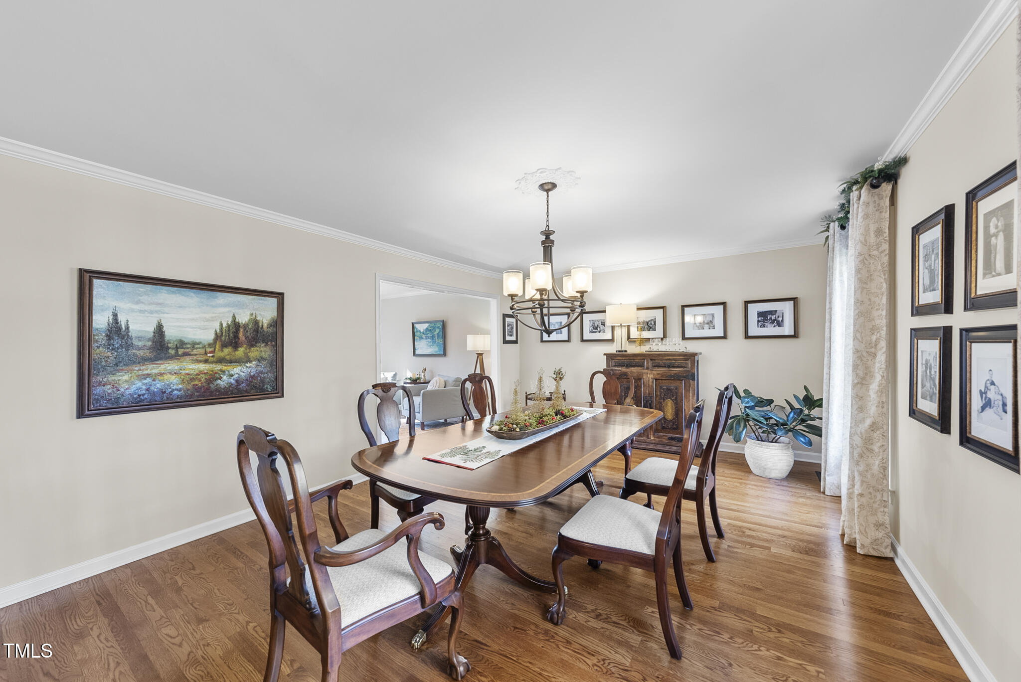 8009 Hollander Place Raleigh, NC 27606 - Photo 5 of 48 DSC02044