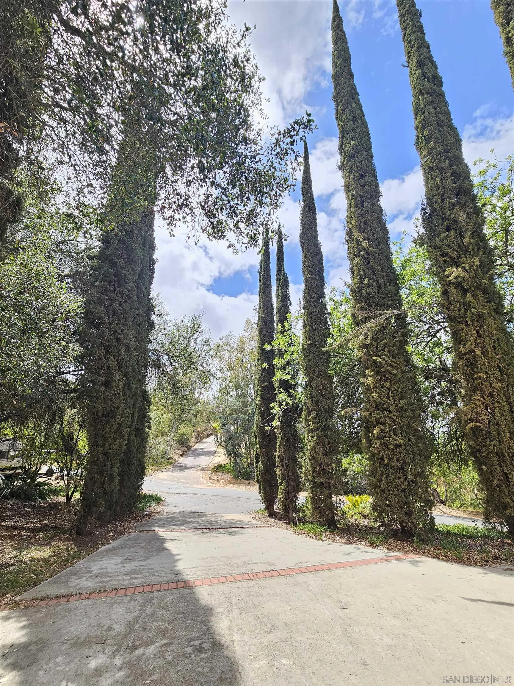 18055 Old Coach Road Poway, CA 92064 - Photo 37 of 54 Gallery Image 37