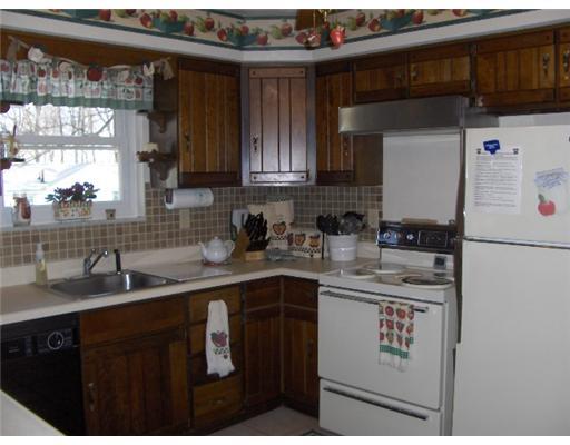 222 Rural Drive Butler, PA 16001 - Photo 3 of 16 Kitchen.